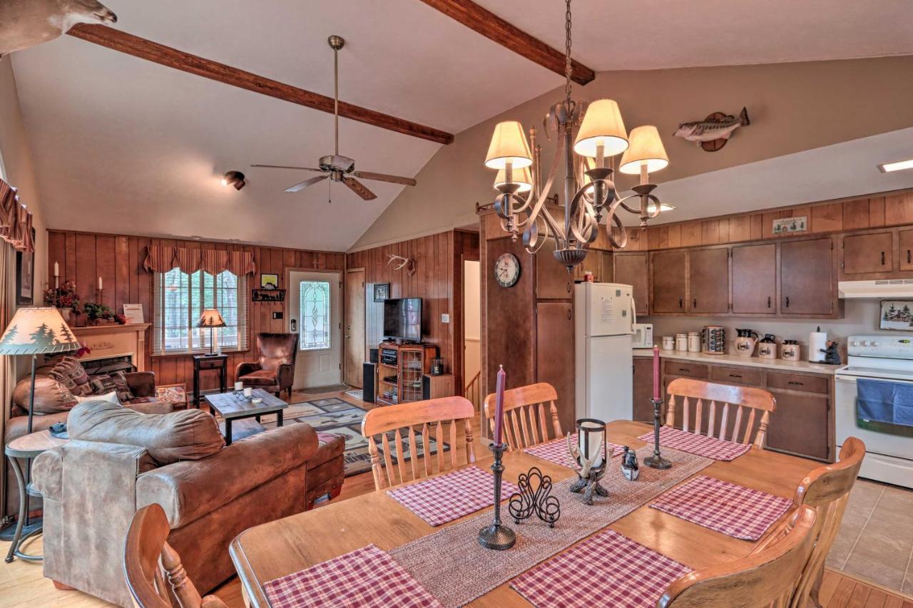 Poconos Home With Game Room Walk To Lake Harmony! Exterior photo