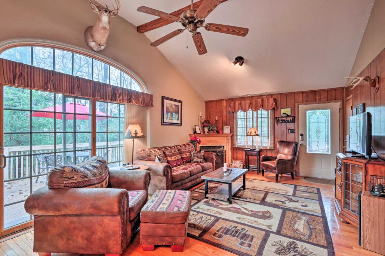 Poconos Home With Game Room Walk To Lake Harmony! Exterior photo