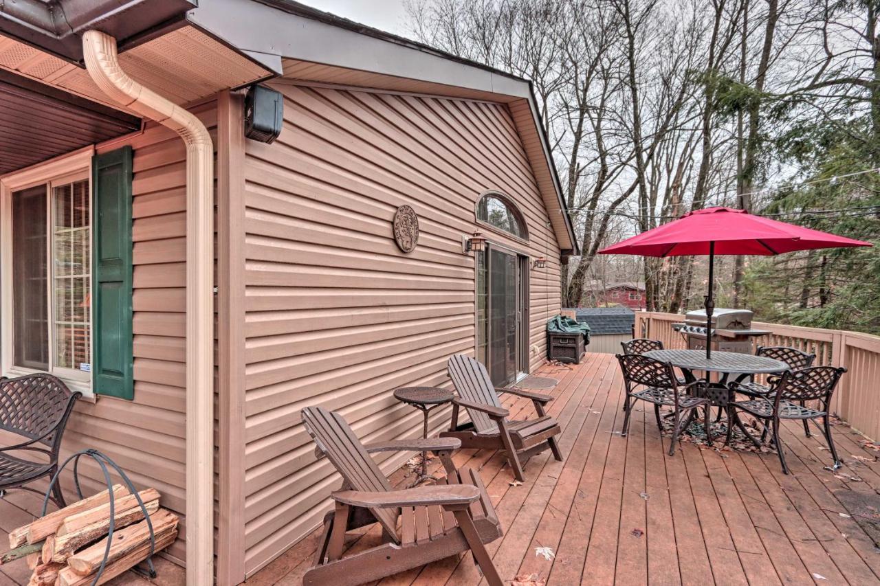 Poconos Home With Game Room Walk To Lake Harmony! Exterior photo